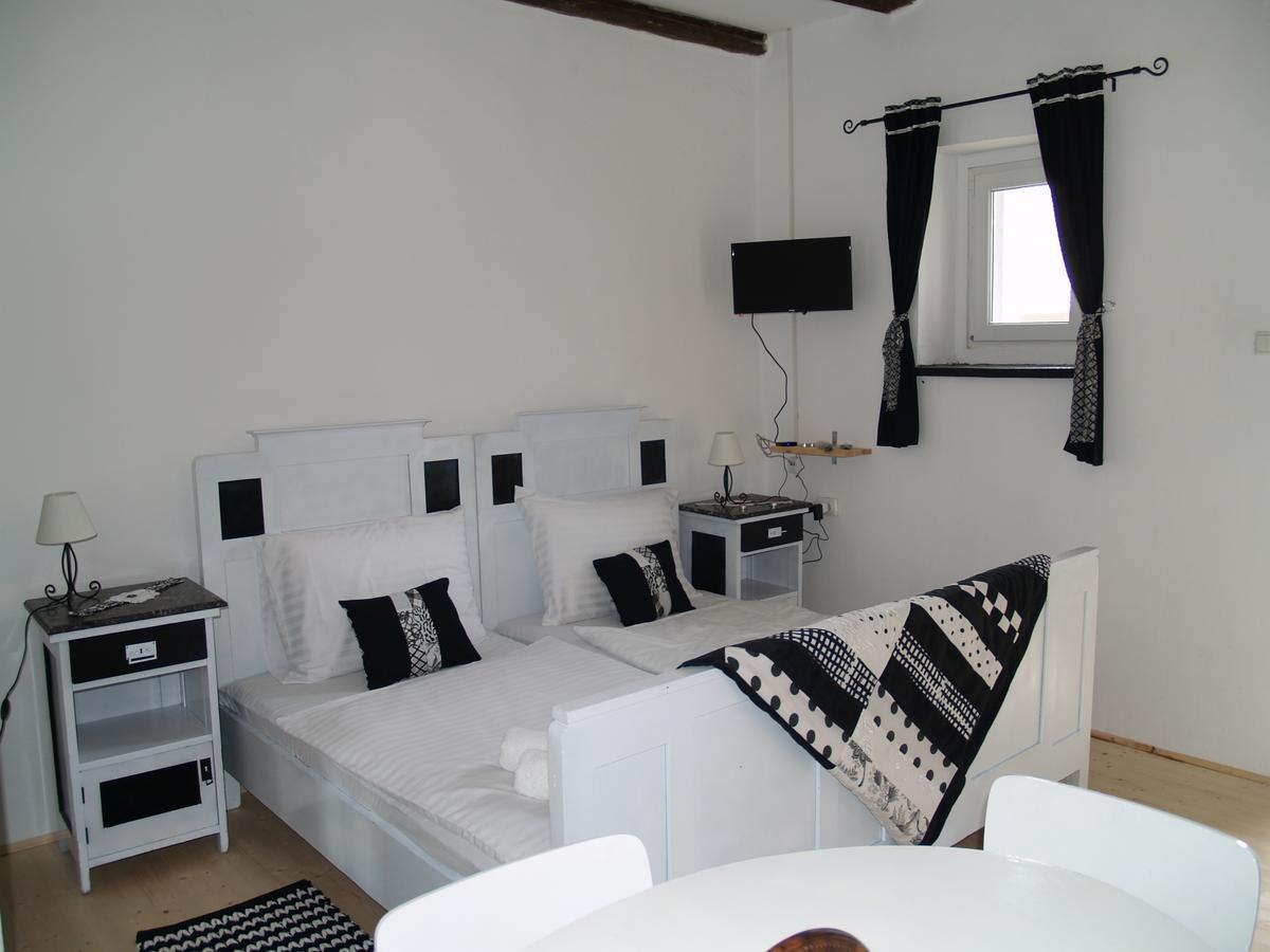 Pannonia Terranova Hotell Vardarac Eksteriør bilde